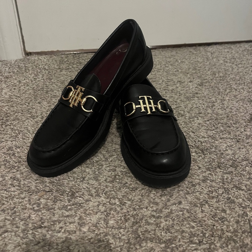 Tommy Hilfiger Women Trevys Loafers Size 6